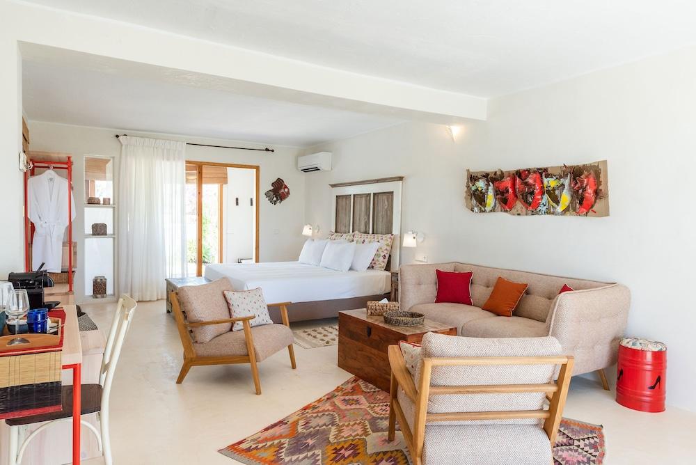 Petunia Ibiza Hotel San José